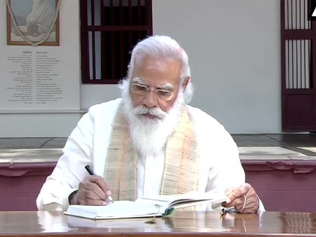 Azadi ka Amrut Mahotsav: PM Modi flags off padyatra in Gujarat to commemorate 75th year of Independence